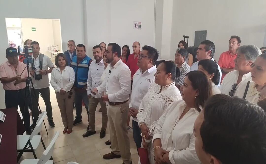 Christian Agúndez se registra por alcaldía de Los Cabos con la coalición "Sigamos Haciendo Historia". Foto: Especial