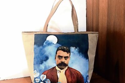 El Zapata de los Casasola, en una bolsa de mano