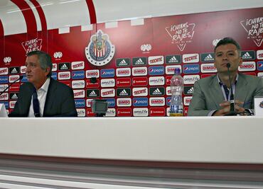 Chivas renunciaría a su tradición y contrataría a un jugador extranjero