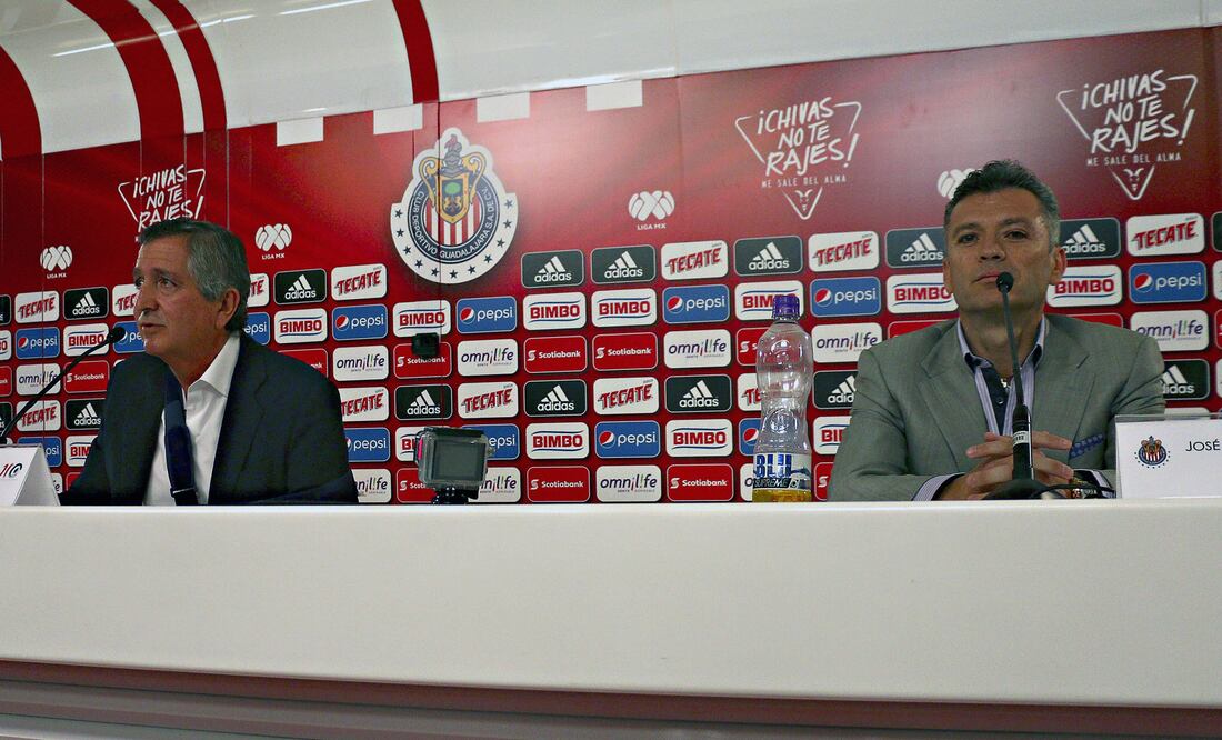 Chivas renunciaría a su tradición y contrataría a un jugador extranjero