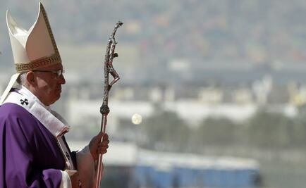 Pope condemns "dealers of death" in Mexico