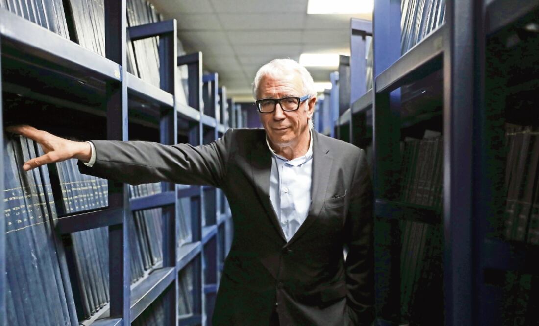 Manuel Moleiro estuvo de visita en México. Busca mostrar su trabajo en una exposición y trabajar con algún manuscrito antiguo (VALENTE ROSAS. EL UNIVERSAL)