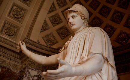 El Covid no impide restauración de joya del Louvre; vuelve Atenea de Velletri