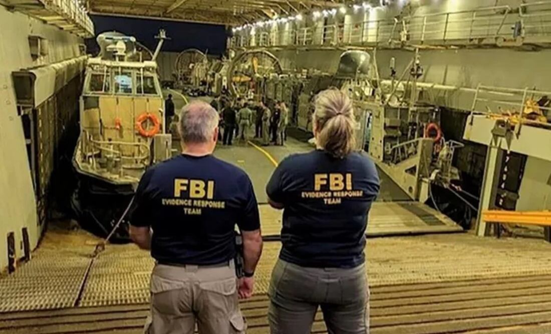 El FBI examina los restos del primer globo derribado. Foto: Reuters