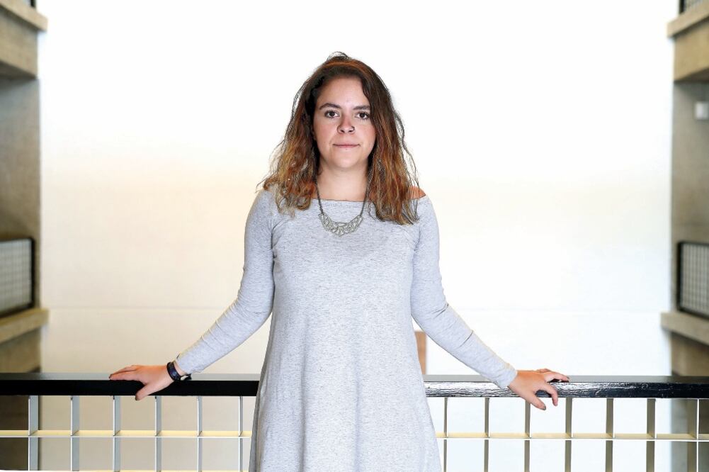 Selene González, del Centro de Derechos Humanos Fray Francisco de Vitoria , dice que las procuradurías no clasifican los feminicidios como tal. (VALENTE ROSAS. EL UNIVERSAL)