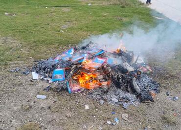 Por quemar libros de texto gratuito detienen a exalcalde de San Cristóbal de las Casas, Chiapas