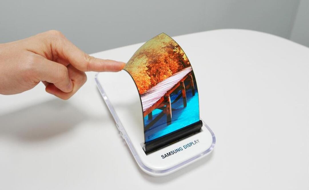 Samsung alista un celular con pantalla flexible