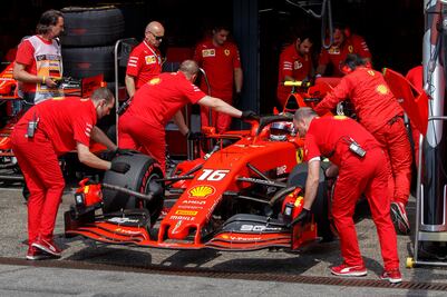 Día para el olvido en Ferrari; Mercedes con la pole en Alemania