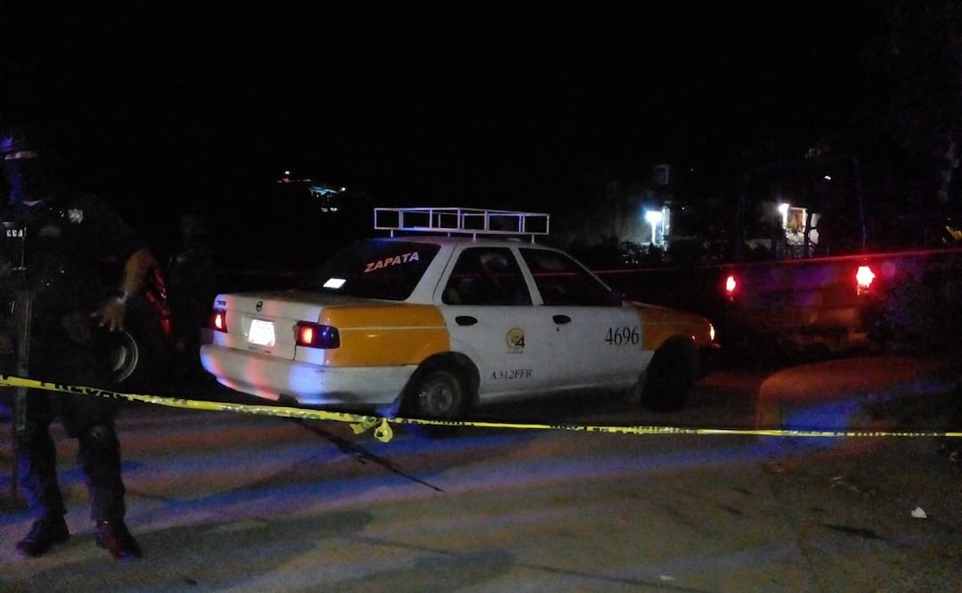 Los taxis incendiados fueron encontrados en distintos puntos de Guerrero, dos de ellos con víctimas en su interior. Foto: Fiscalía General del Estado de Guerrero