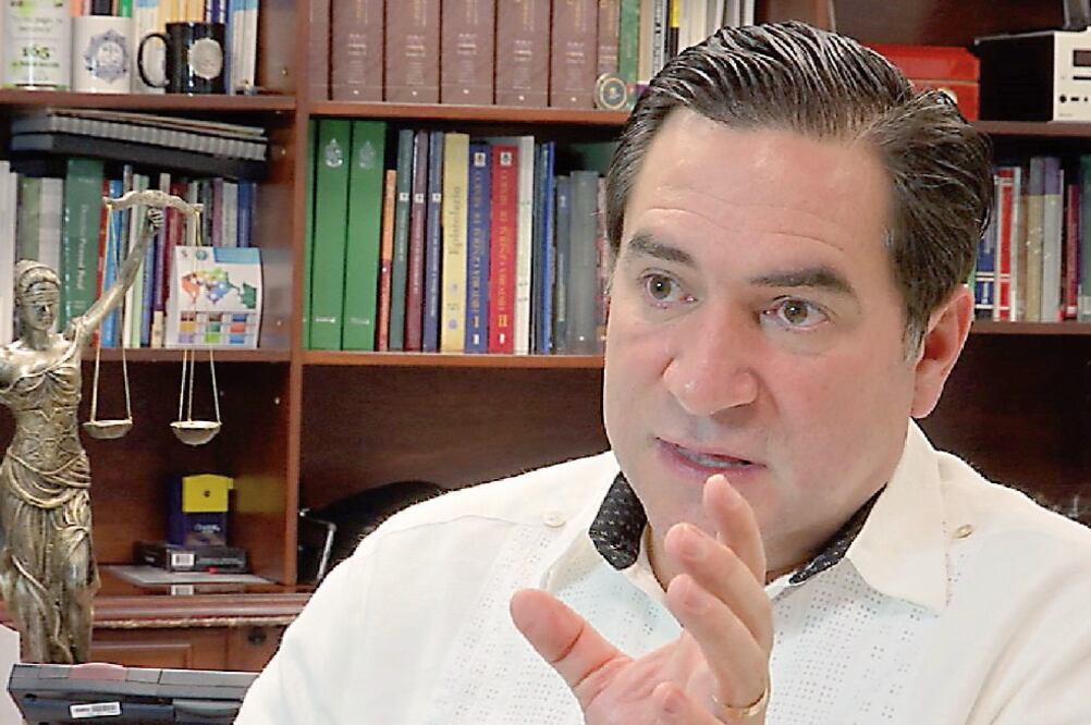 Fernando Valenzuela comentó que los delitos mutan, por lo que ahora los focos rojos son: extorsión, robo con violencia a transeúntes, de vehículos, entre otros (ESPECIAL)