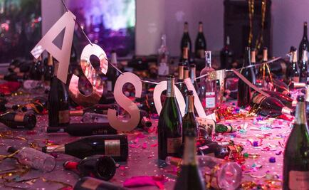 Conserjes confunden exposición de arte con basura