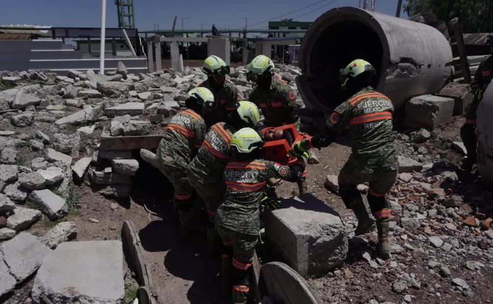 Rescate de práctica del Batallón de Emergencias Sedena. Foto: Especial