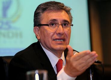 Piden reelegirse a presidente de la CNDH