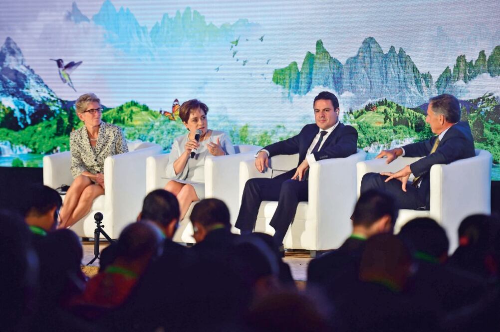 Representantes de las naciones que asistieron a la II Cumbre de Cambio Climático de las Américas en México firmarán la declaratoria titulada Llamado a la acción Jalisco (JORGE ALBERTO MENDOZA. EL UNIVERSAL)