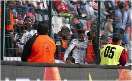 Aficionados son retirados del Nemesio Diez por alterar el orden en el estadio
