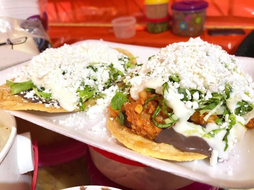 Conoce algunos lugares para deleitar al paladar con las tradicionales tostadas de picadillo o pata / Foto: Kekas Doña Isa