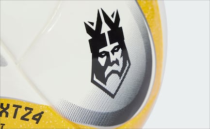 Miguel Layún presenta el tecnológico balón que tendrá la Kings League Américas