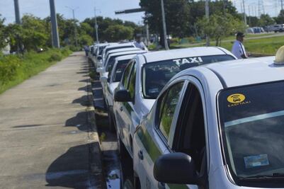 Taxis en Hidalgo tendrán botón de pánico y operarán con app para móviles