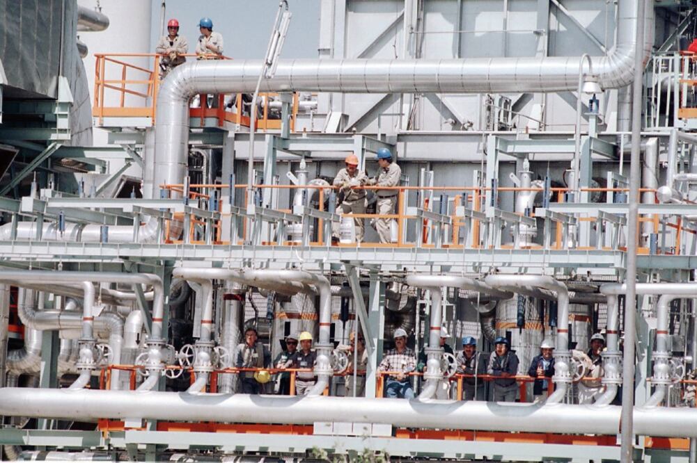 El cambio en la fórmula anunciado por el gobierno facilita a las empresas trasnacionales cumplir con el 25% requerido para obras del sector energético. (ARCHIVO. EL UNIVERSAL)