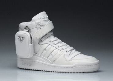 “Adidas x Prada Re-Nylon”, moda lujosa y sustentable