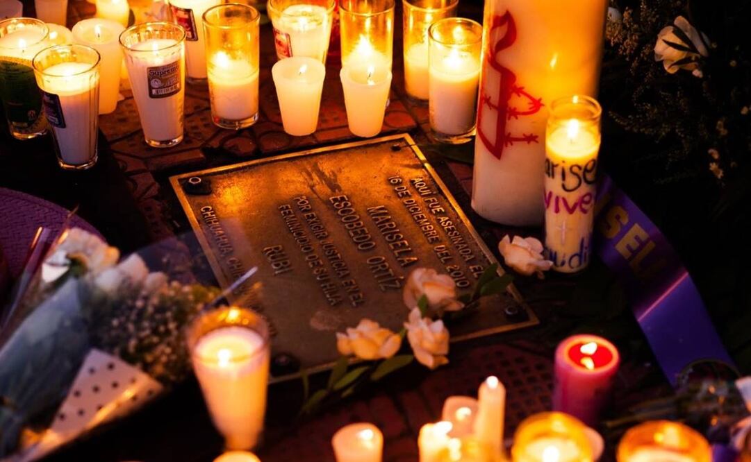 Foto de la placa de Marisela Escobedo a 12 años de su muerte. Foto: Especial