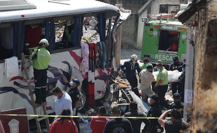 Aumenta a 21 el número de fallecidos tras accidente de autobús en Joquicingo