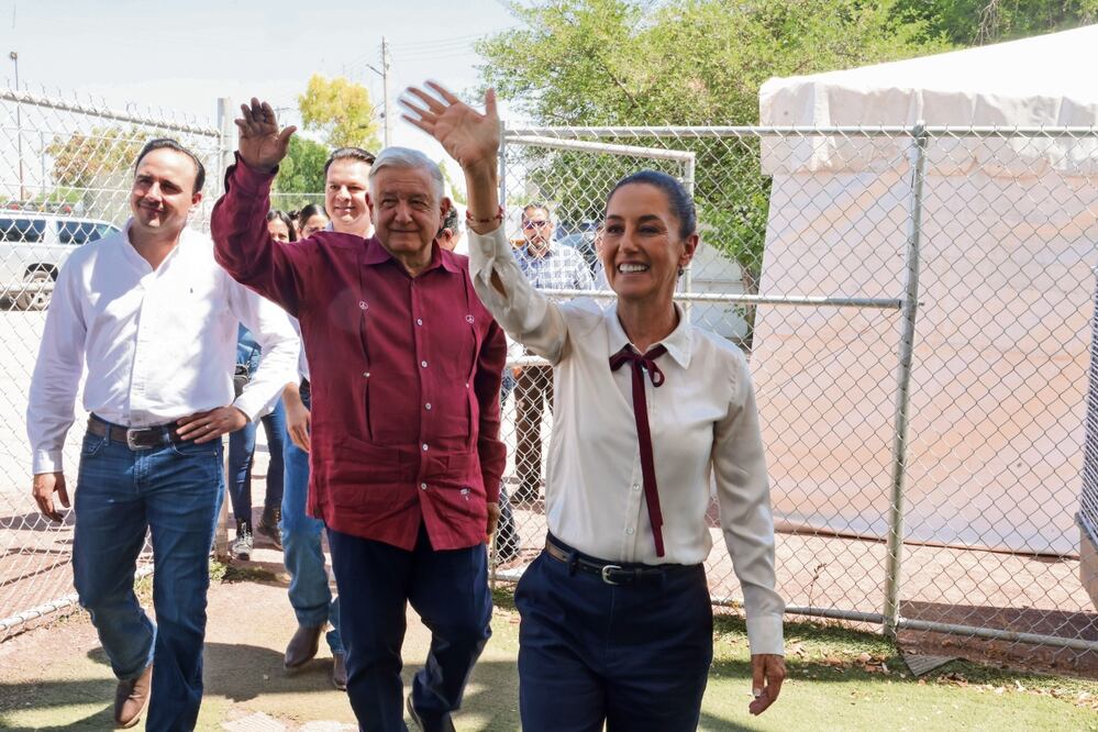 El mandatario López Obrador y la virtual presidenta, Claudia Sheinbaum, supervisaron en Lerdo el plan Agua Saludable para La Laguna. Foto: Presidencia