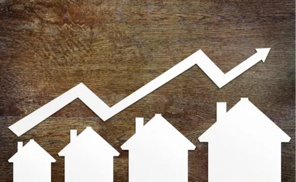 El presidente saliente mencionó que el país atraviesa una etapa de profundos cambios normativos que pueden tener un impacto negativo en el sector inmobiliario. Foto: Propiedades.com