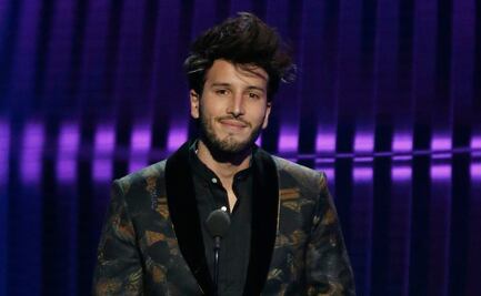 Sin público, Sebastián Yatra se estrenará como presentador en los Premios Juventud