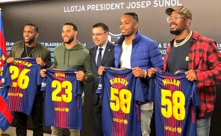 Jugadores de NFL asisten al juego del Barcelona