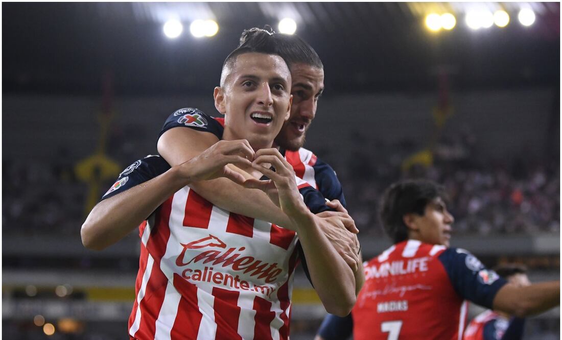 Roberto 'Piojo' Alvarado quiere ser de Chivas para siempre, en caso de no llegar a Europa / FOTO: IMAGO7