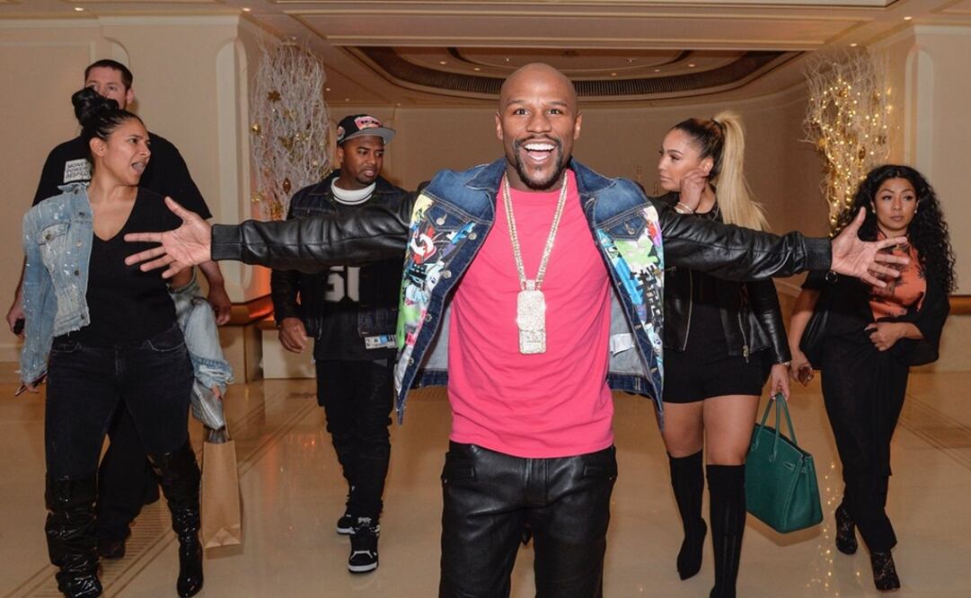 Twitter. (@FloydMayweather)