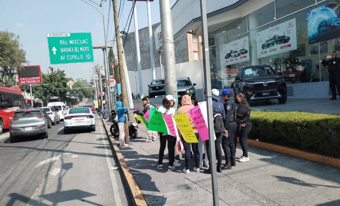 Bloqueo en Insurgentes Sur por caso Tania Guadalupe. Foto: Especial