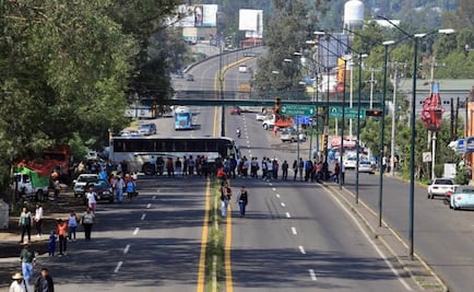 Antimotines retiran bloqueo de normalistas en Michoacán