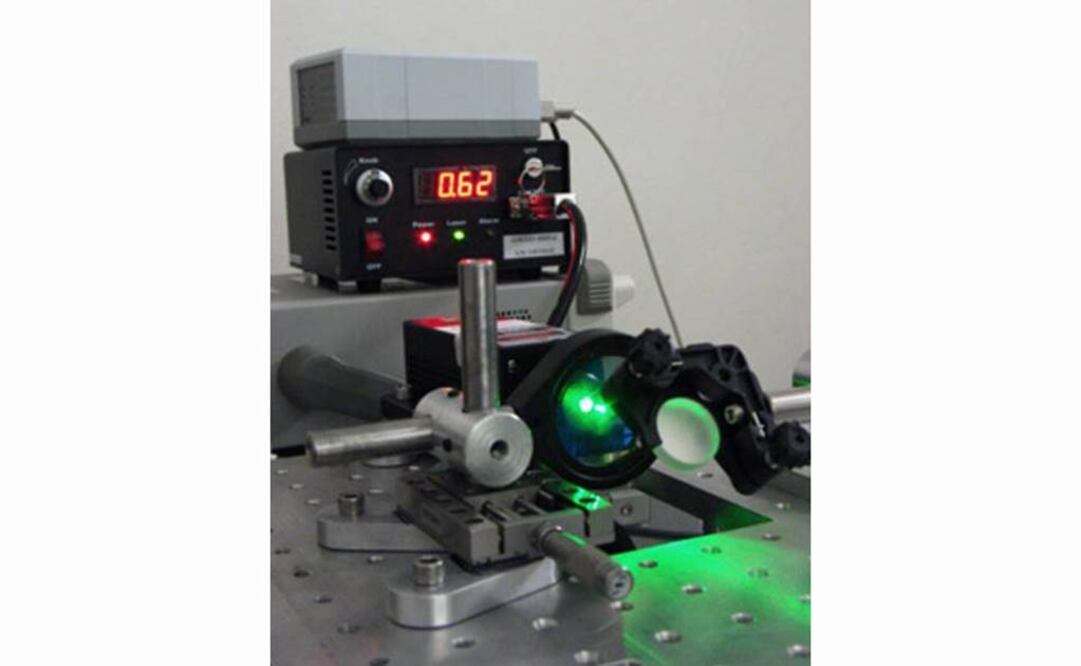 “Lo que hacemos en este laboratorio es introducir técnicas fototérmicas para poder detectar fallas o alteraciones”. Foto: Conacyt