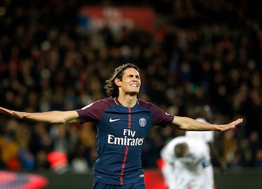 Edinson Cavani igualó récord de Zlatan en el PSG