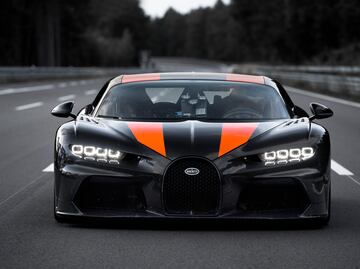 Bugatti rompe récord de velocidad máxima