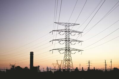 AMLO pide al PRI rectificar y apoyar la reforma eléctrica