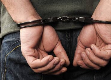 En Italia detienen a hombre que con IA creó más de 900 imágenes pornográficas de menores de edad