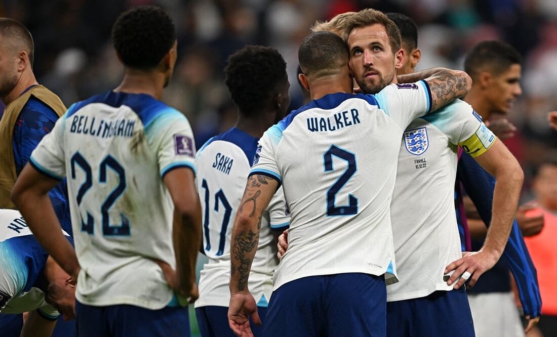 Harry Kane al final del partido de fútbol de cuartos de final de la Copa del Mundo de Qatar 2022 entre Inglaterra y Francia en el Estadio Al-Bayt en Al Khor. Foto: Paul Ellis/AFP