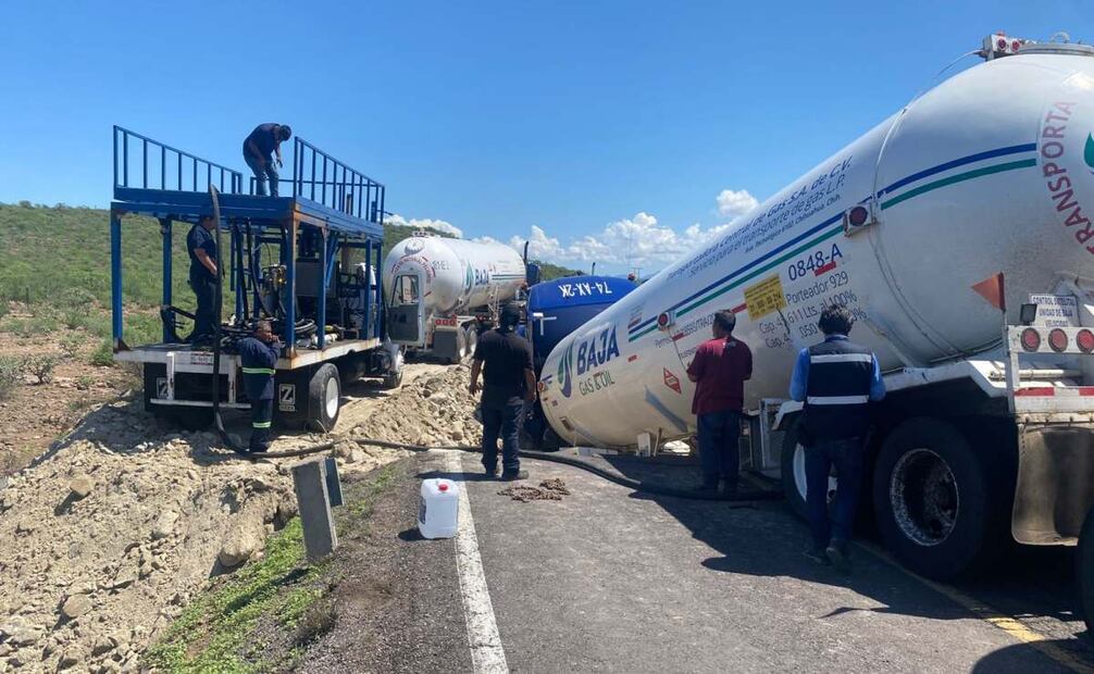 Afectaciones en vialidades por fuertes lluvias en Baja California Sur (17/09/2025). Foto: Especial