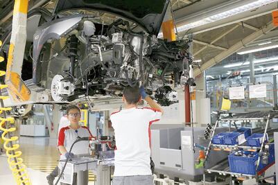 Aumenta venta de autos 24.9% durante mes patrio