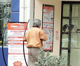 Consideran esenciales los servicios de empeño