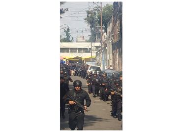 Detienen a 14 durante operativo en Tepito