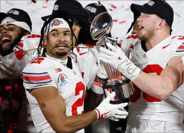 Ohio State aplasta a Oregon y se lleva el Rose Bowl