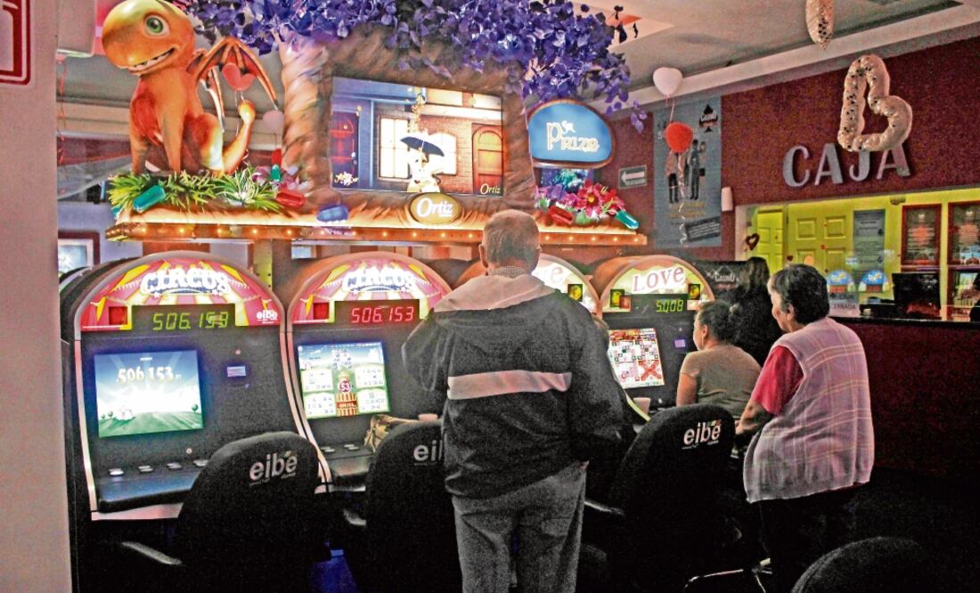 Mientras la industria formal de las apuestas paga hasta 3 mil mdp en impuestos, la modalidad online no se regula. (ARCHIVO EL UNIVERSAL)