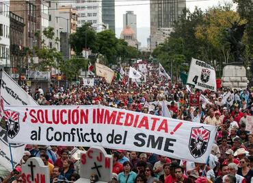 "¡Que no falte nadie!": SME convoca a electricistas a la marcha de AMLO