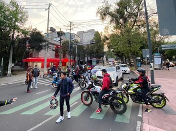 Policías y bikers se enfrentan tras protesta; hay nueve detenidos y 18 motos aseguradas