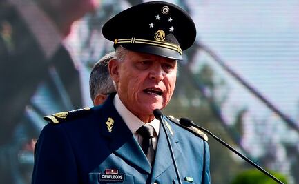 Cienfuegos ya está en México, notifican a juez en EU