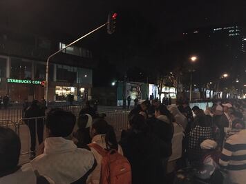 Comienza arribo de feligreses a la Nunciatura